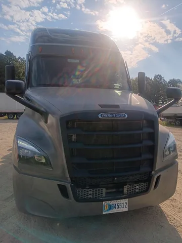 2022 Freightliner Cascadia 126