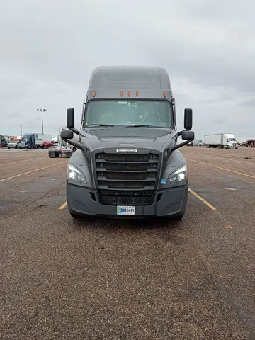 2022 Freightliner Cascadia 126