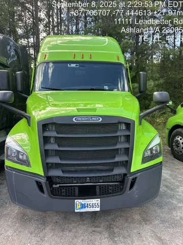 2023 Freightliner Cascadia 126