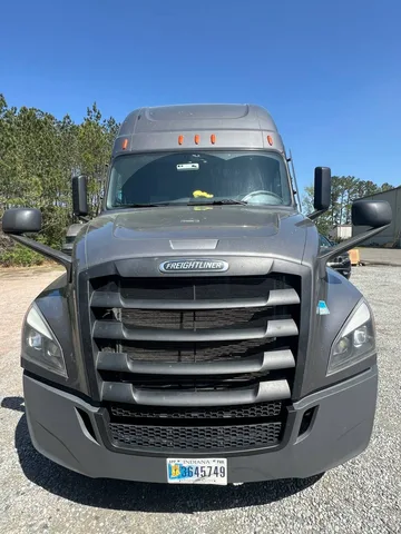 2022 Freightliner Cascadia 126