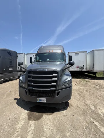 2022 Freightliner Cascadia 126